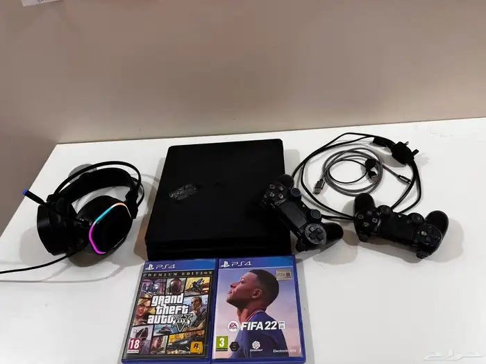 playstation 4 سوني 4 1