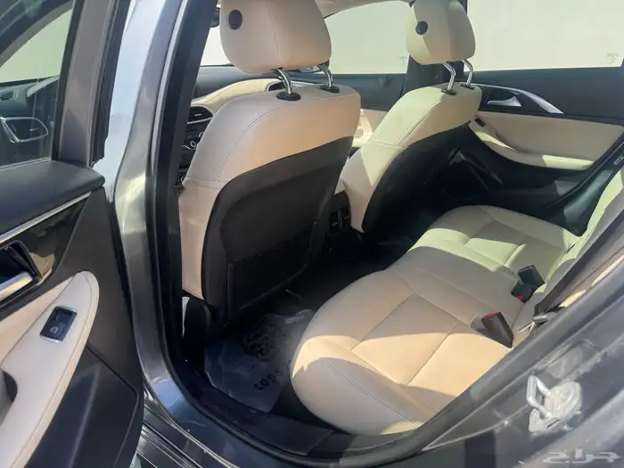 انفنتي Q30 Premium 5