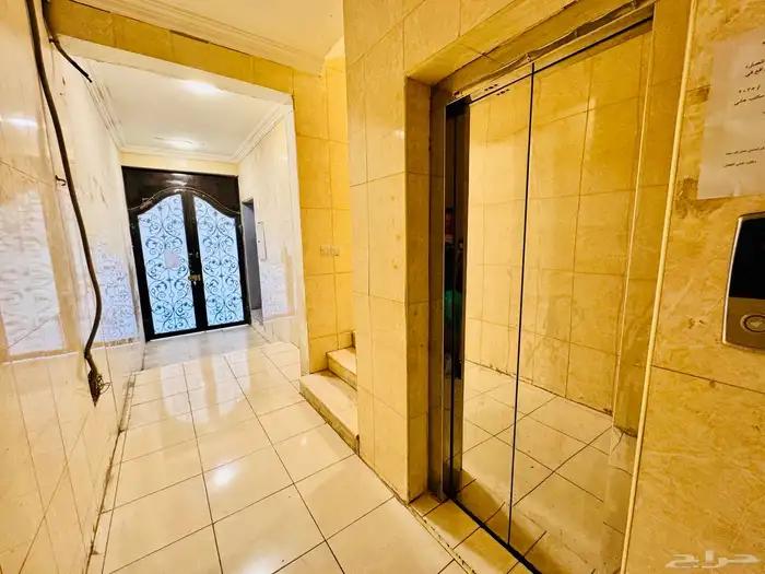 للبيع عماره فى الدمام تجارية عوايل دخل 9 فى الميه 10