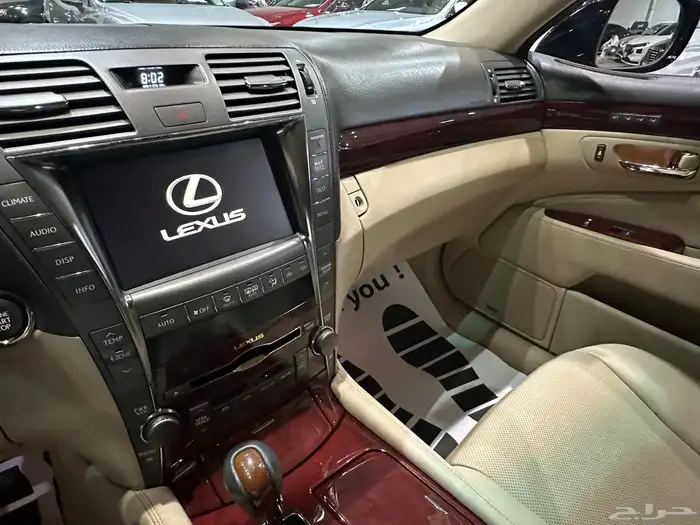 لكزس LS 460 موديل 2009 فل كامل ممشى قليل جدا 19