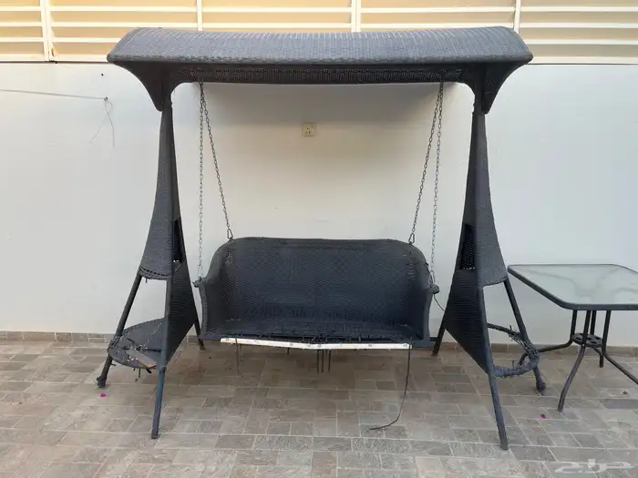 مرجيحة حدائق حالة متوسطة سعر مغري 200 ريال فقط 0