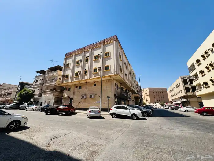 للبيع عماره فى الدمام تجارية عوايل دخل 9 فى الميه 6