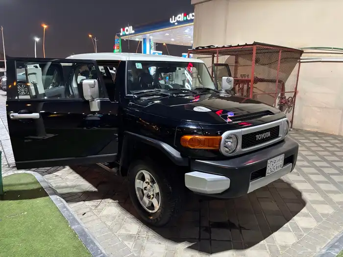TOYOTA FJ 2