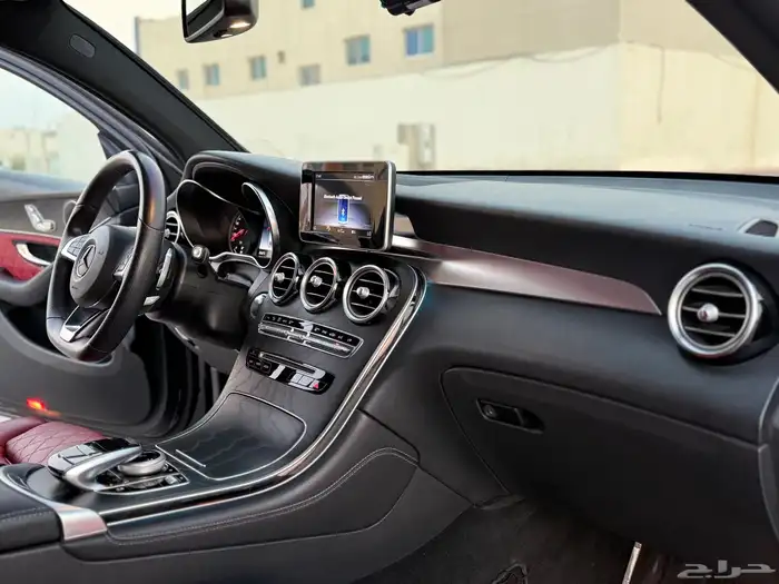 للبيع مرسيدس GLC300 كوبية 17