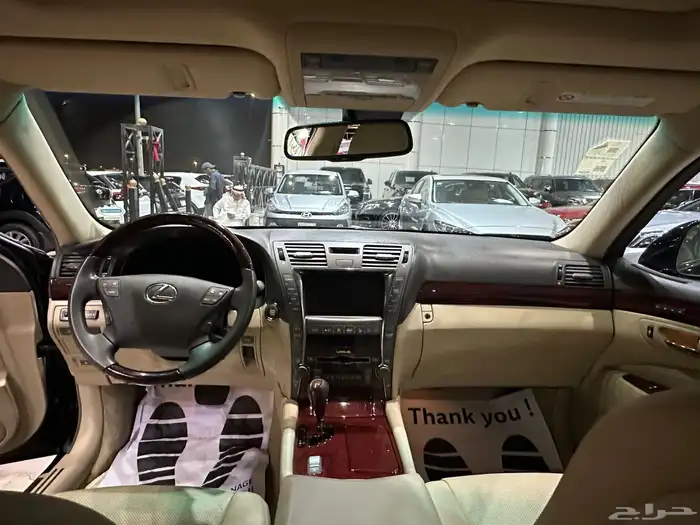 لكزس LS 460 موديل 2009 فل كامل ممشى قليل جدا 11