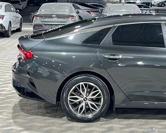 كيا 2022 K5( قمه بالنظافه ) 8