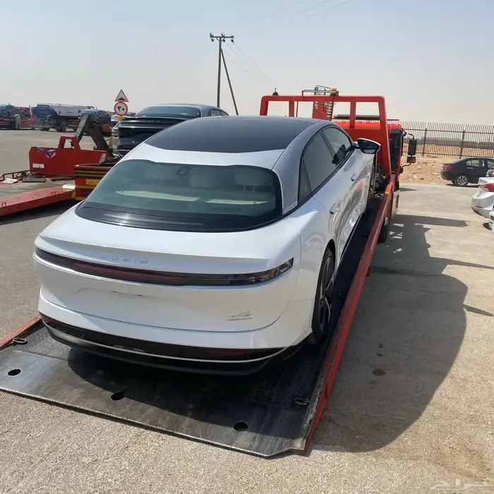 سطحه الخرج 0