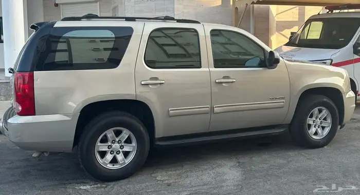 GMC يوكن 2011 ممشى 200 الف 3