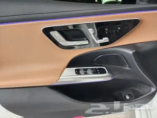 Mercedes-Benz E200 AVNTGRD 11