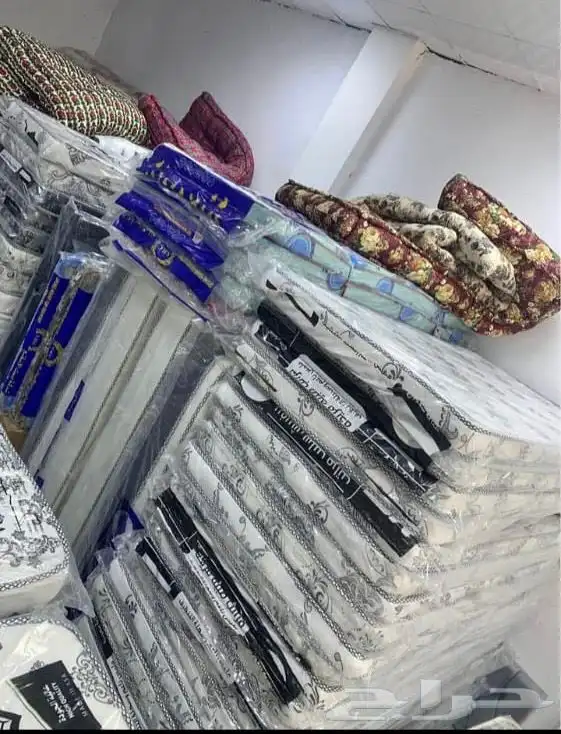 غرفة نوم كاملة  أثاث منزلي  سرير ودولاب وبطانيات 14