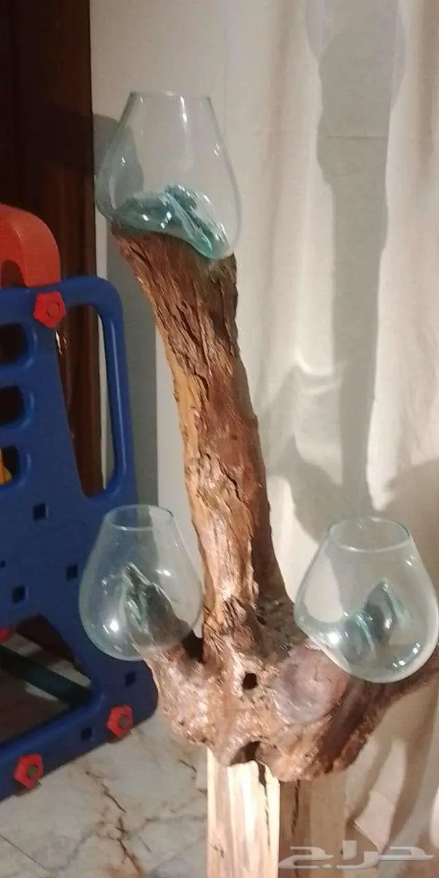 فازه زجاج مصهور مع قاعده خشب طبيعي 0