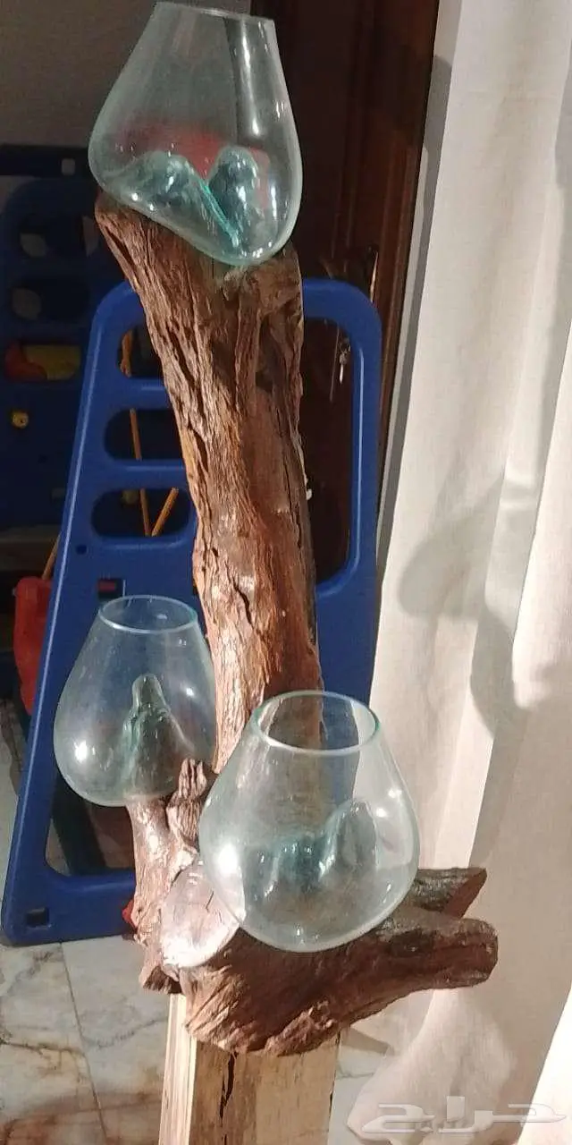 فازه زجاج مصهور مع قاعده خشب طبيعي 2
