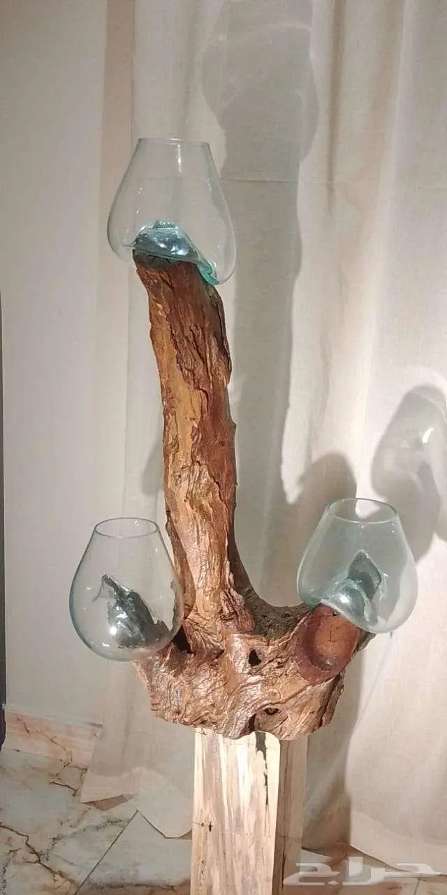 فازه زجاج مصهور مع قاعده خشب طبيعي 4