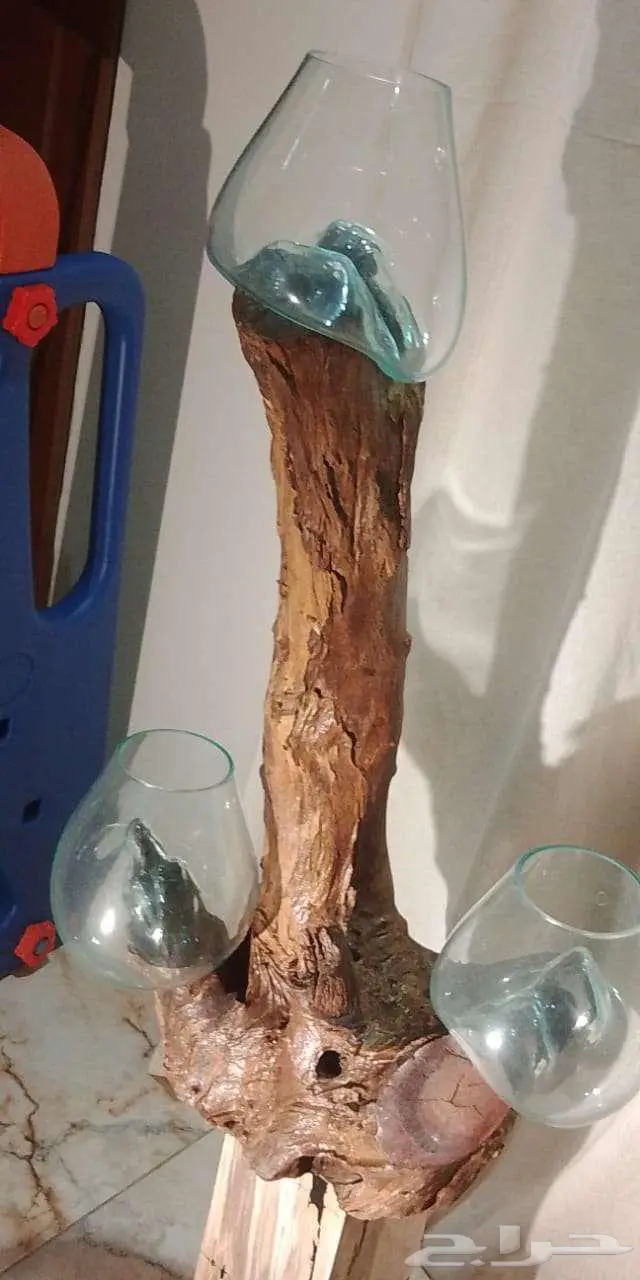 فازه زجاج مصهور مع قاعده خشب طبيعي 6