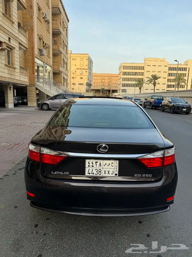 للبيع لكزس es 8