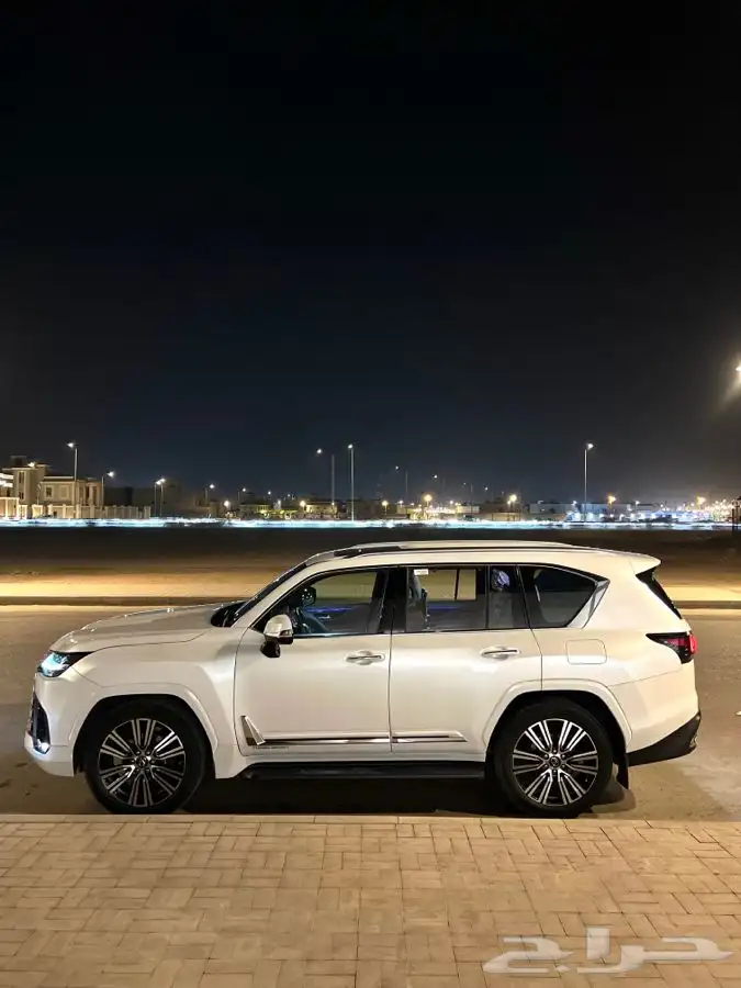LX 600 2023 BB جيب لكزس 4