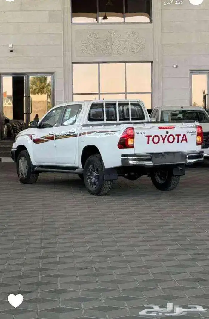 تويوتا هايلكس غمارتين GLX - S تماتيك بريمي 2025 - 132000 5