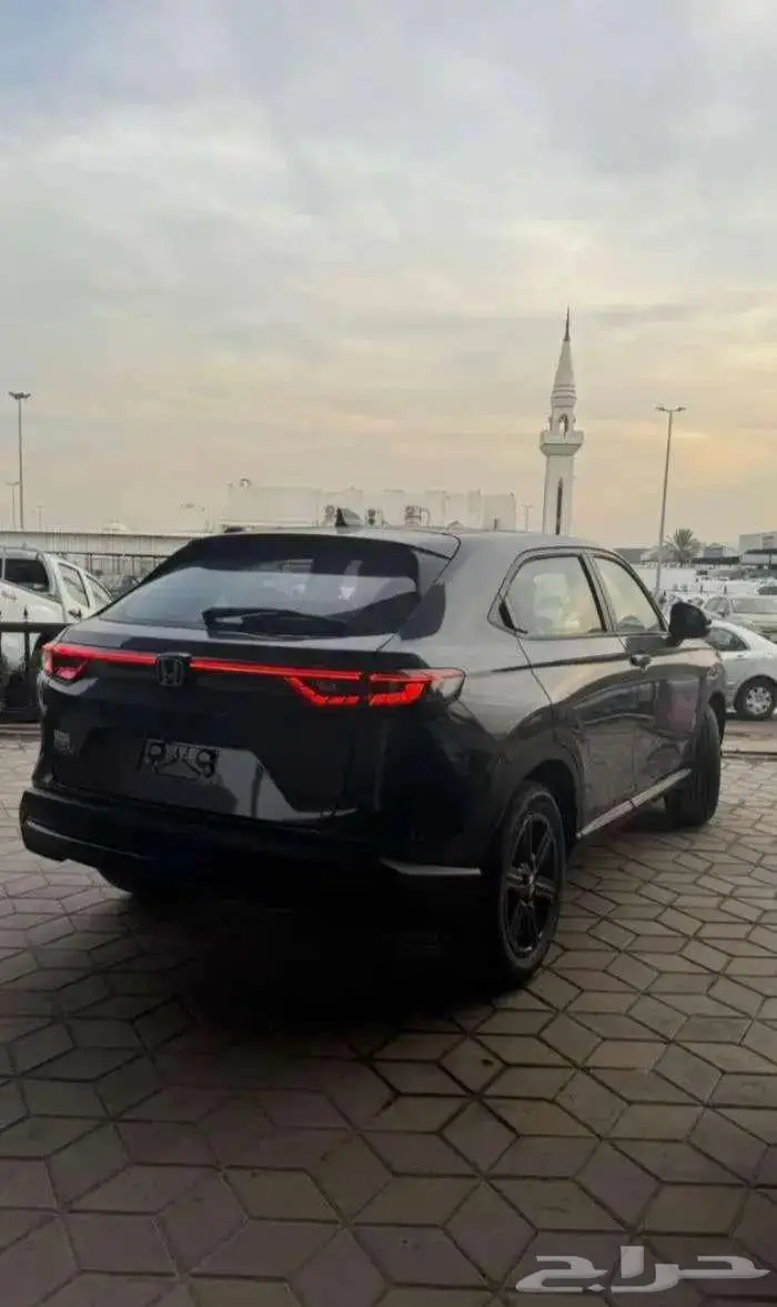 هوندا HRV نص فل 2025 7
