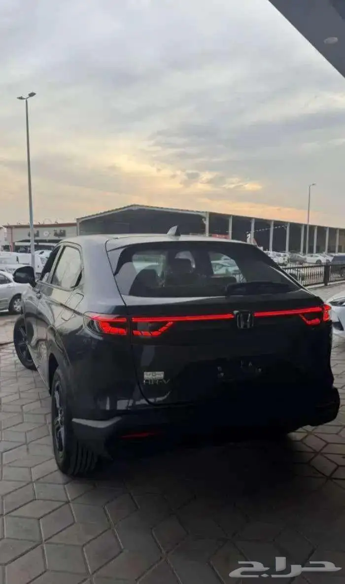 هوندا HRV نص فل 2025 8