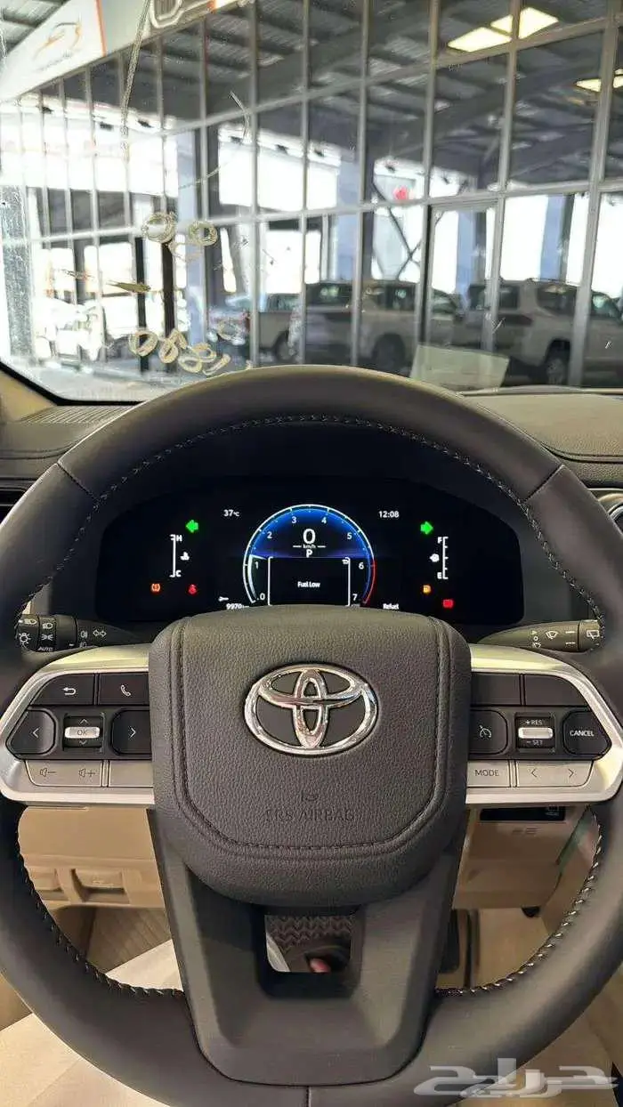 تويوتا لاندكروزر GXR L2 سعودي 2025 - 276500 1