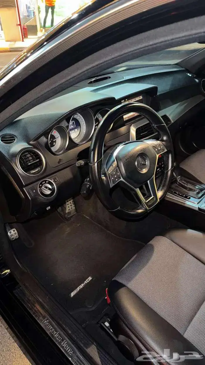 مرسيدس c200 AMG 2012 4