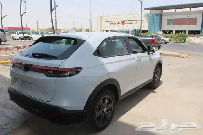 هوندا HRV- LX نص فل 2025 4