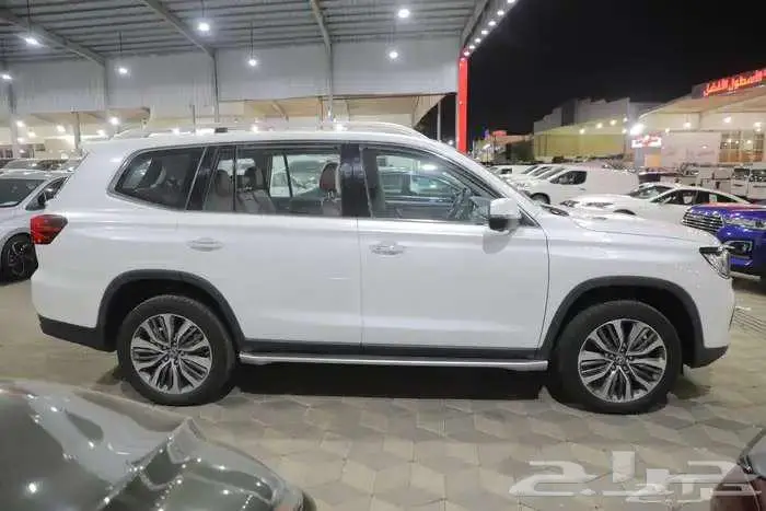 جيب ام جي RX8 2024 فل كامل شبه جديد 0