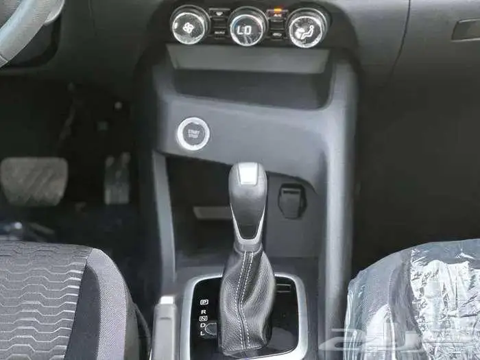 نيسان ميجنايت استاندر 2025 لدى الخضر للسيارات 14