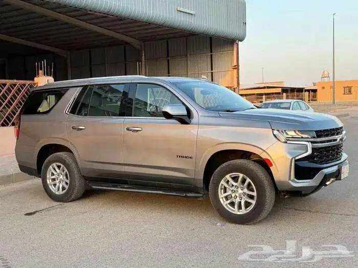 شيفورليه تاهو LS دبل موديل 2023 حالة ممتازة جدا 9