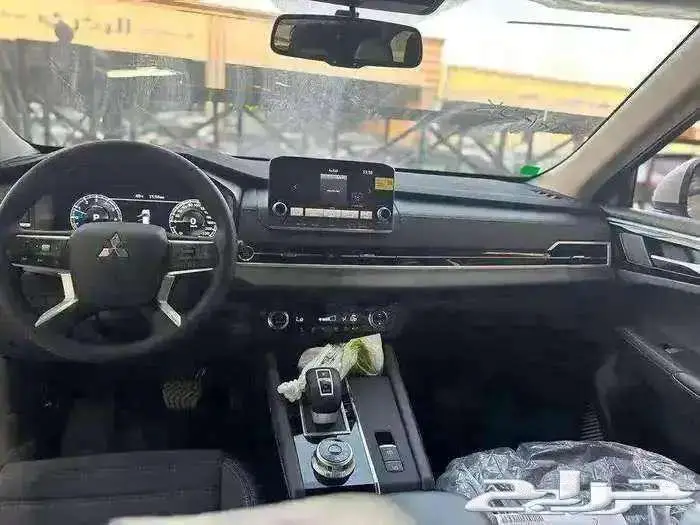 ميتسوبيشي اوتلاندر 2025 بريميوم كاش و اقساط 4