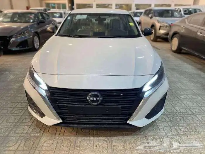 نيسان التيما استندر 2024 بنزين كاش وتقسيط 4