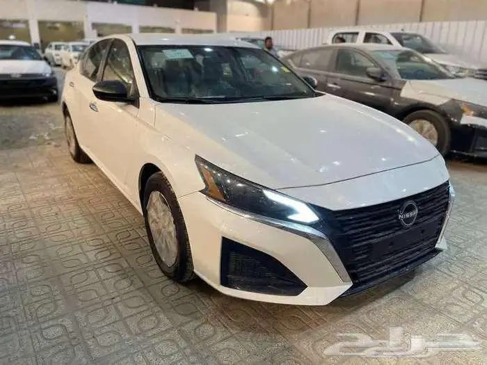 نيسان التيما استندر 2024 بنزين كاش وتقسيط 6