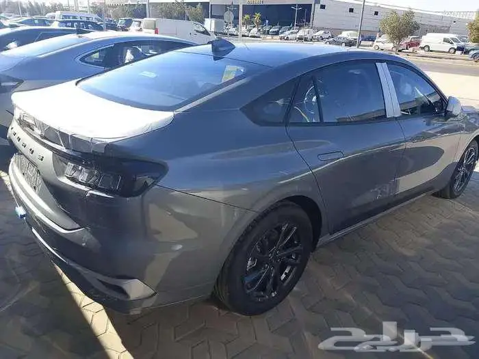 فورد توروس ترند 1