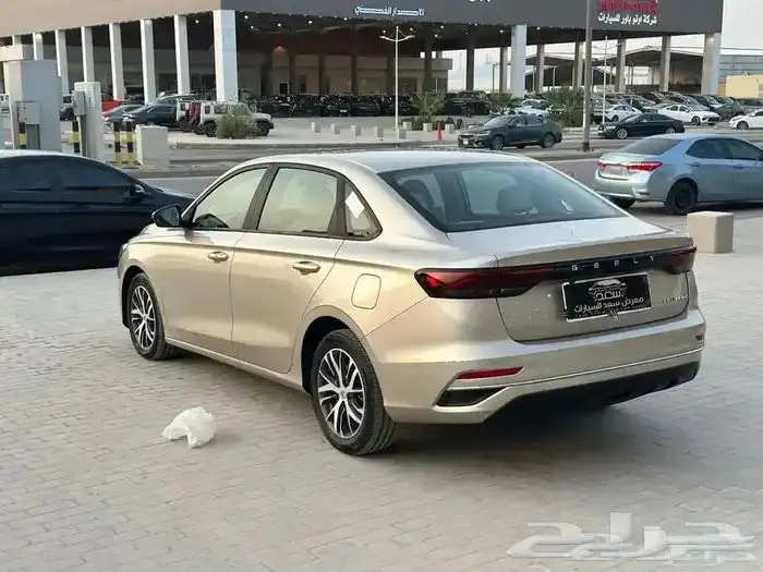 جيلي امجراند 2023 5