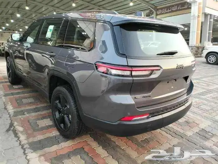 جيب قراند شروكي 2023 محرك 3.6 التيتيود ضمان الوكيل 14