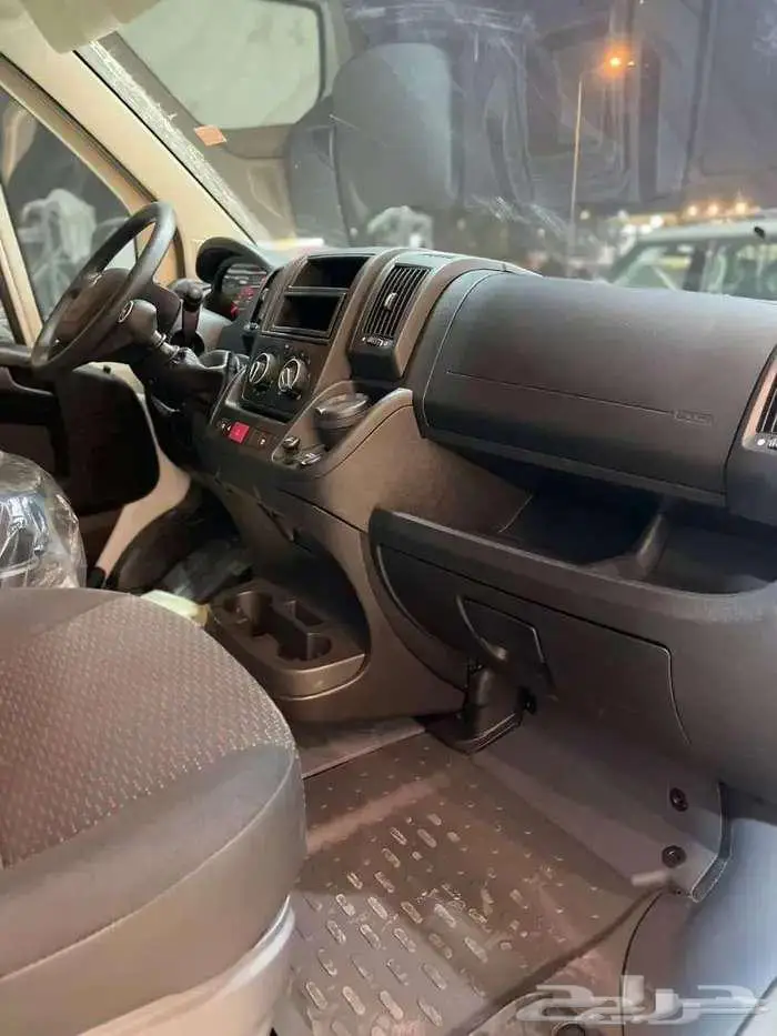 بيجو بوكسر L4H3 ديزل 2025 مناسب للشركات والمؤسسات 8
