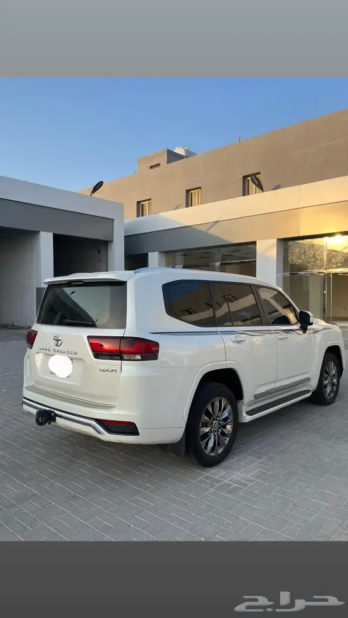 لاندكروزر GXR 3 سعودي 2024 1