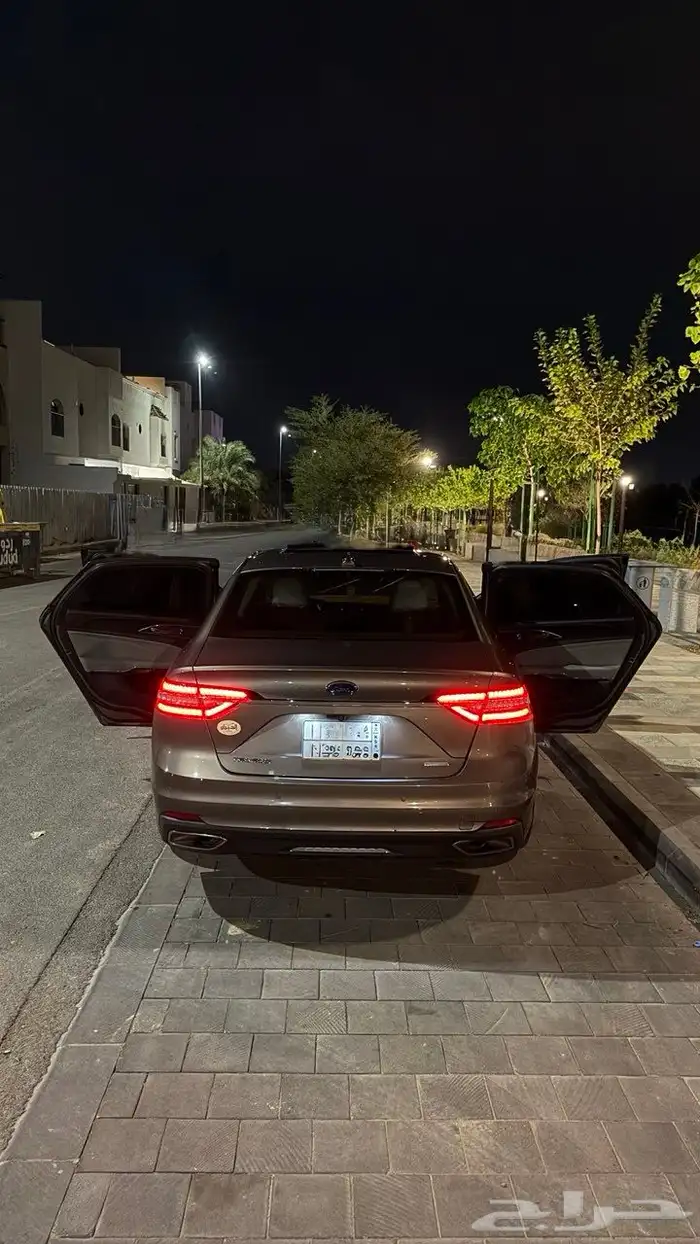 فورد تورس ترند بلس 2021 16
