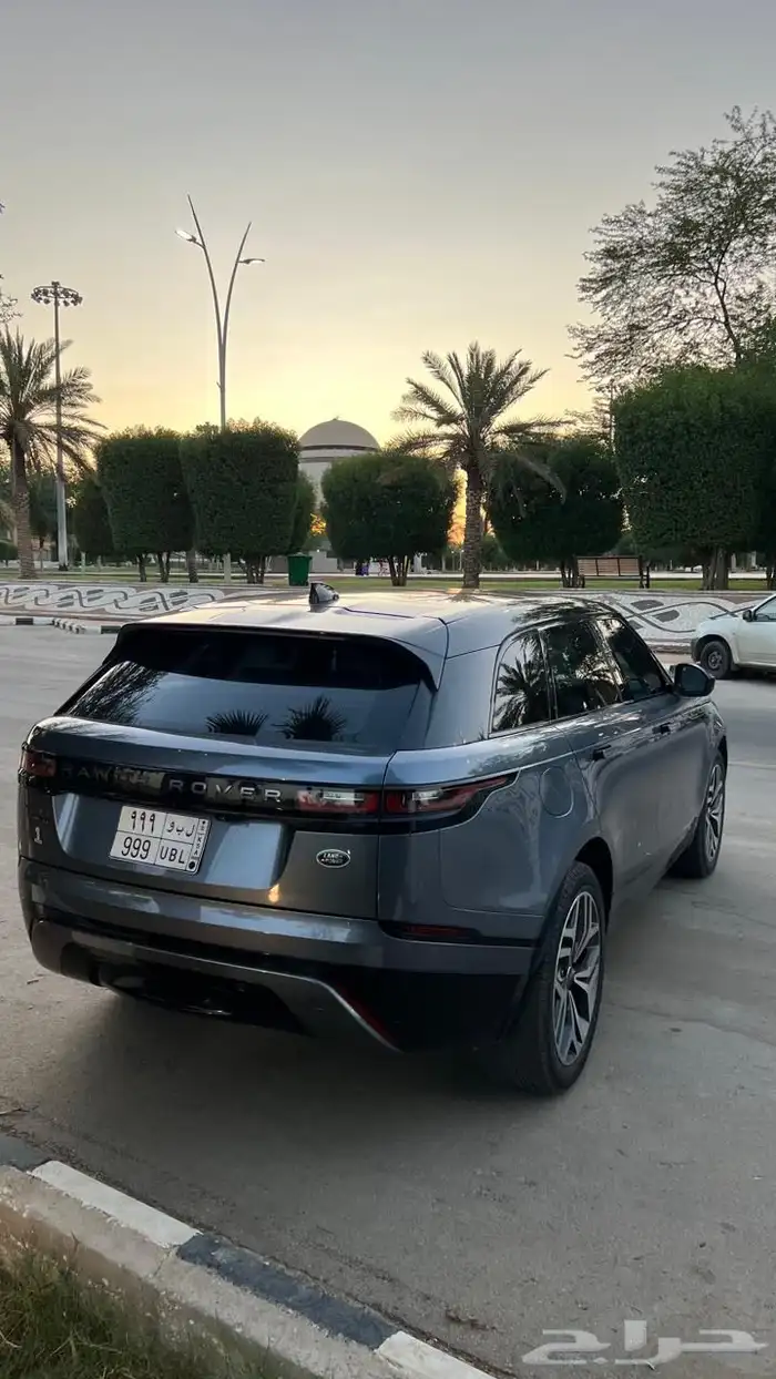 لاند روفر فيلار 2020 6