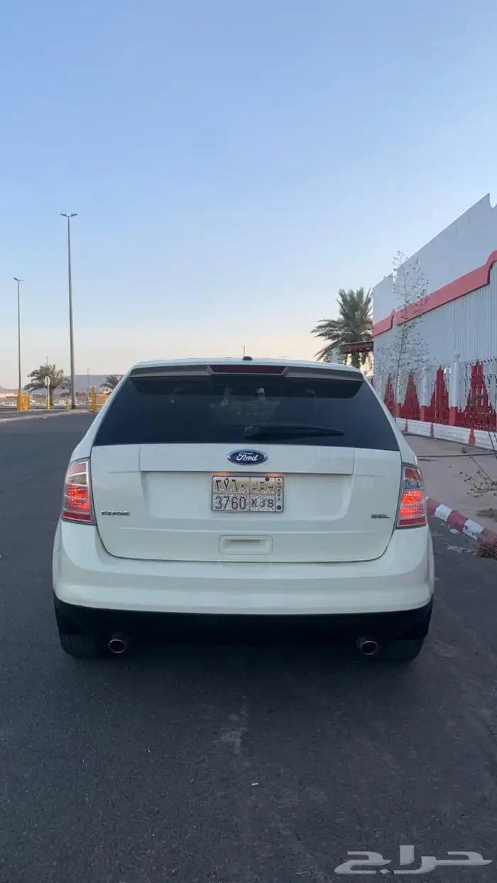 للبيع جيب فورد عائلي 6