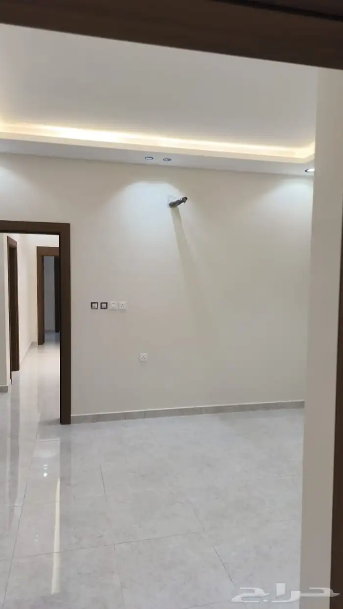 شقتين 4 غرف للايجار جده حي الرياض 1