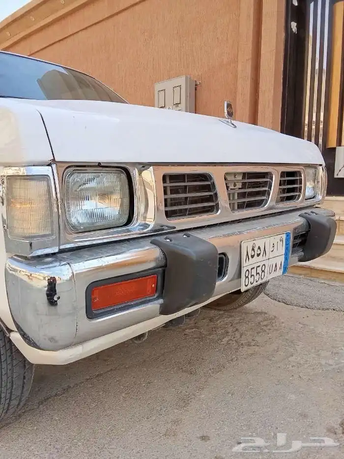 نيسان ددسن غمارتين GLموديل 96 10