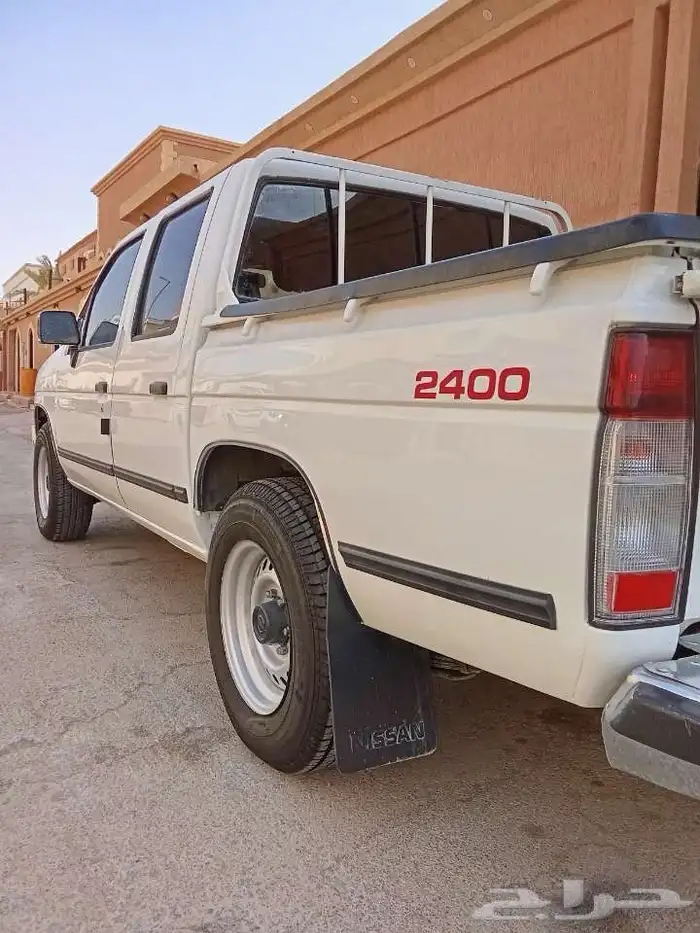 نيسان ددسن غمارتين GLموديل 96 39