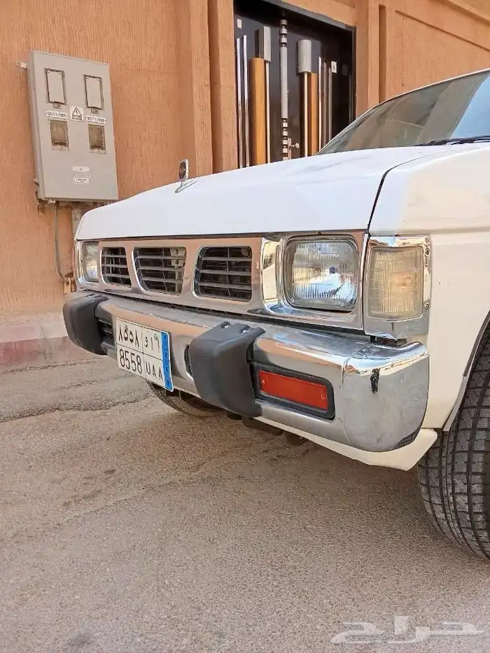 نيسان ددسن غمارتين GLموديل 96 41