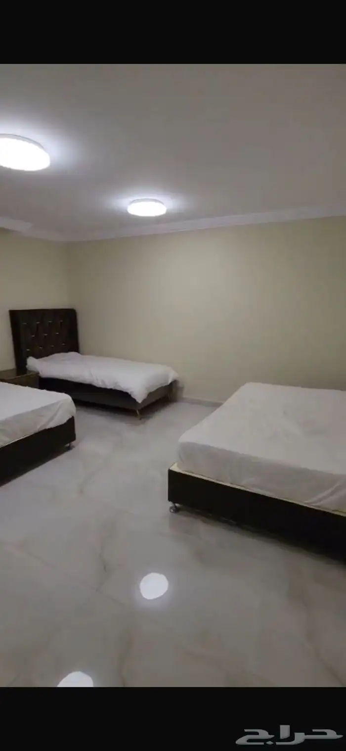 شقة للإيجار السنوي في حي الإسكان 11