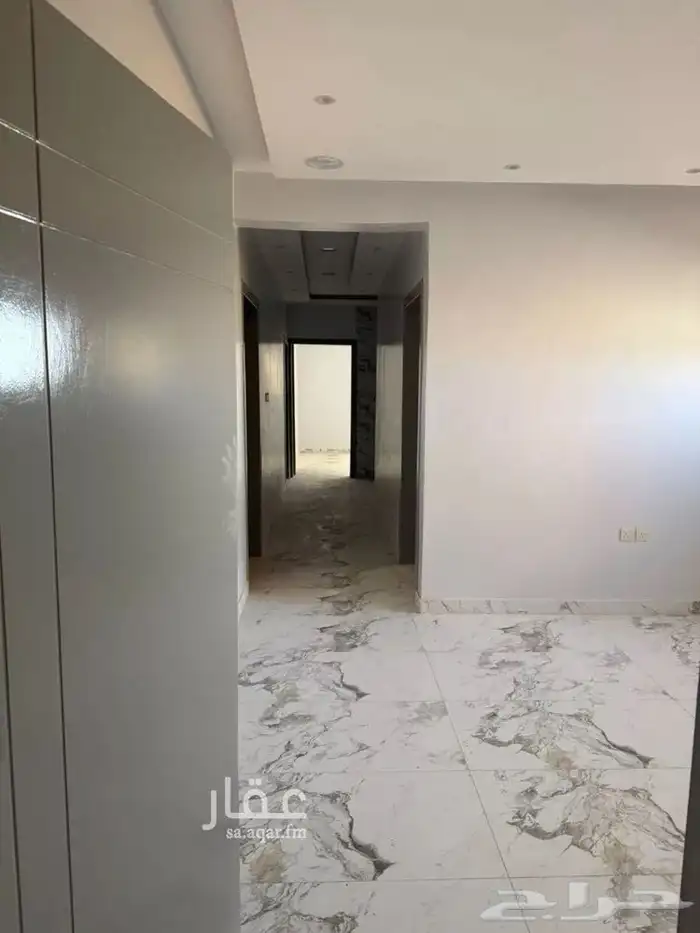 عمارة تجارية سكنية للبيع في ضرية 5