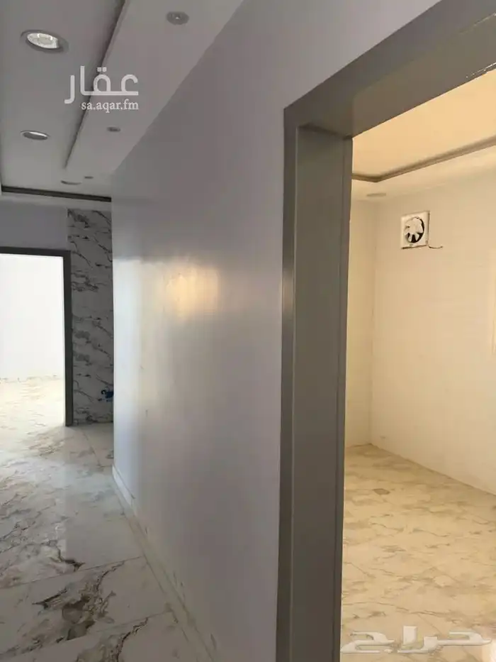 عمارة تجارية سكنية للبيع في ضرية 6