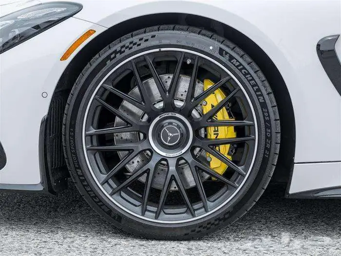 Mercedes GT55 AMG 2025 4