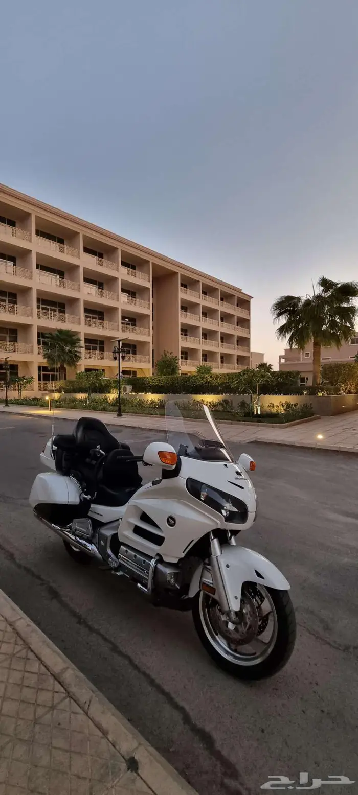 هوندا goldwing 1