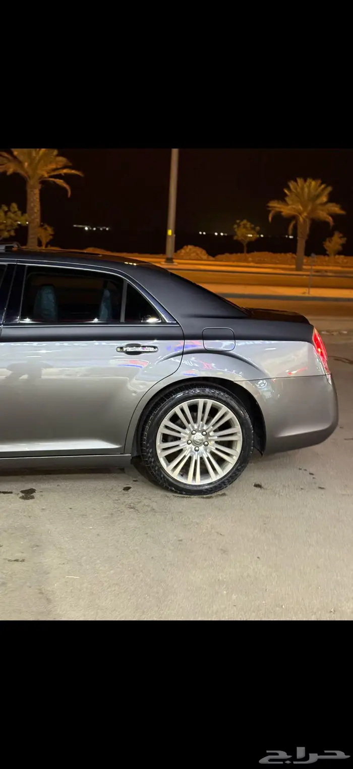 كرايسلر V8 4